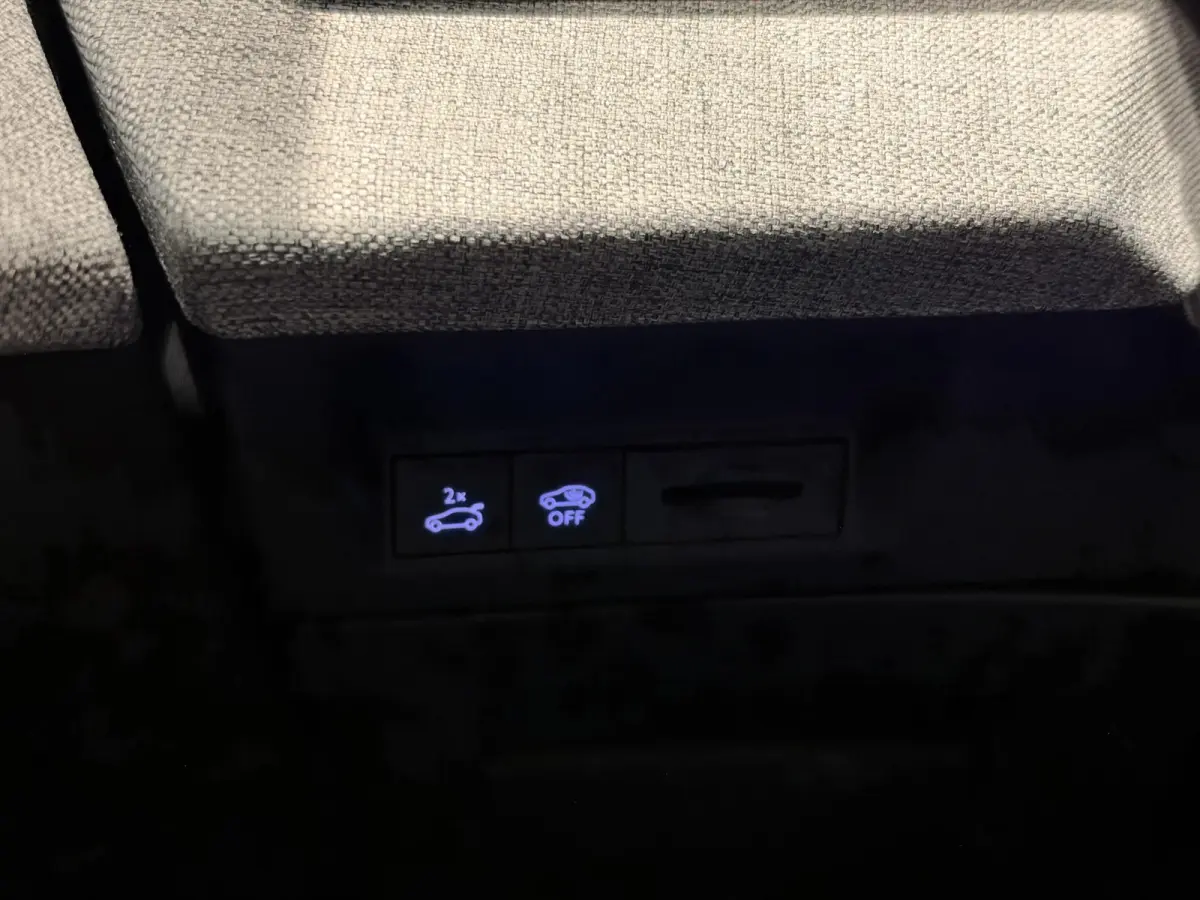 1.2 Hybrid 145 GT | APPLE CARPLAY & ANDROID AUTO | CAMERA | GT-UITVOERING | BUITENKANSJE |