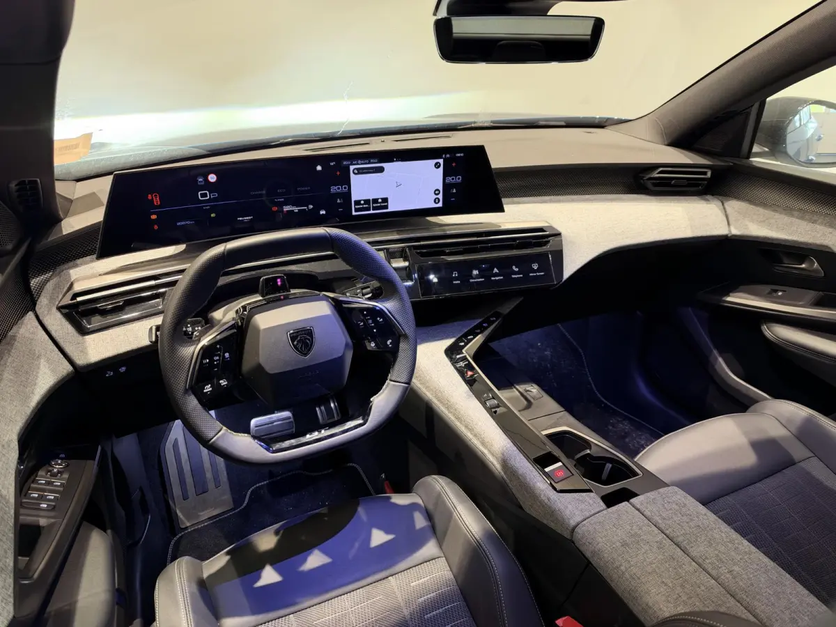 1.2 Hybrid 145 GT | APPLE CARPLAY & ANDROID AUTO | CAMERA | GT-UITVOERING | BUITENKANSJE |