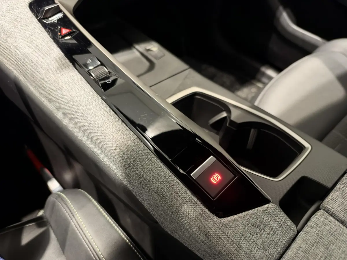 1.2 Hybrid 145 GT | APPLE CARPLAY & ANDROID AUTO | CAMERA | GT-UITVOERING | BUITENKANSJE |