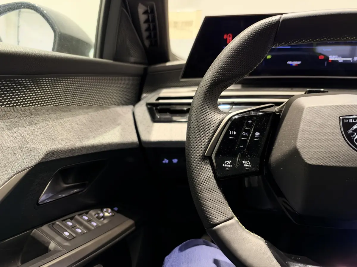1.2 Hybrid 145 GT | APPLE CARPLAY & ANDROID AUTO | CAMERA | GT-UITVOERING | BUITENKANSJE |