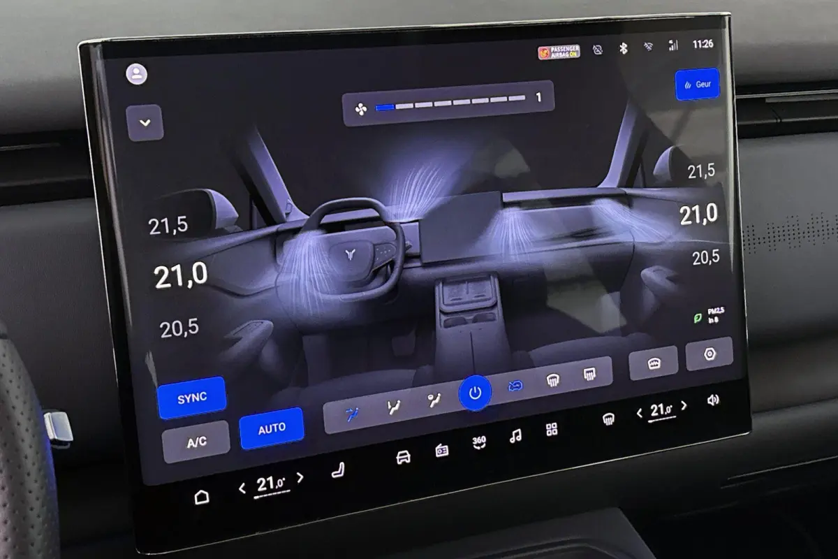 Business Edition 80 kWh Head-Up Stoelverwarming Panoramadak