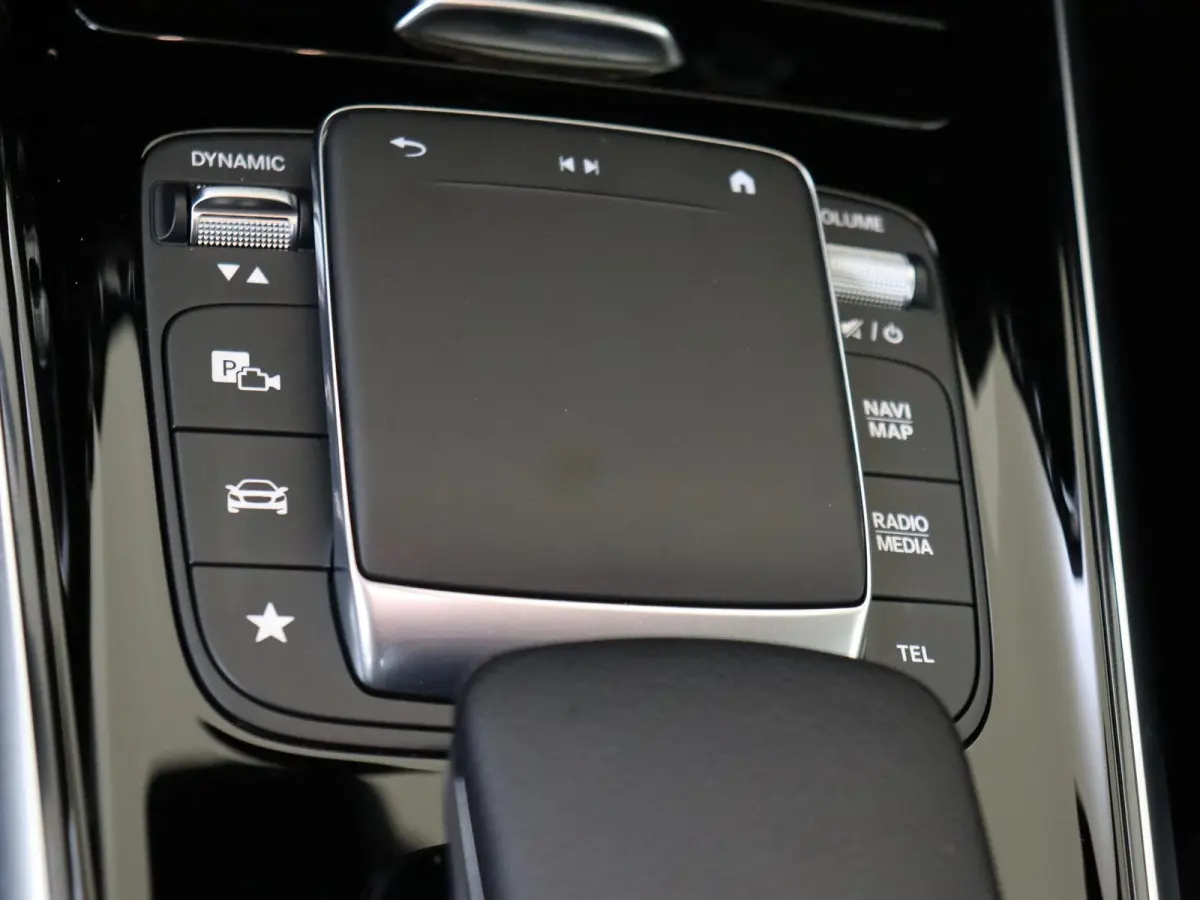 250 e Luxury Line /360 Camera /Apple Carplay /Dodehoekassistent