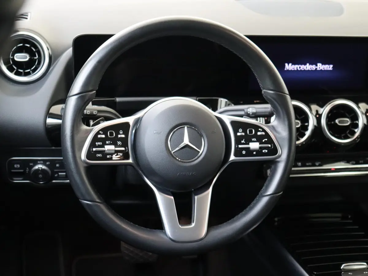 250 e Luxury Line /360 Camera /Apple Carplay /Dodehoekassistent
