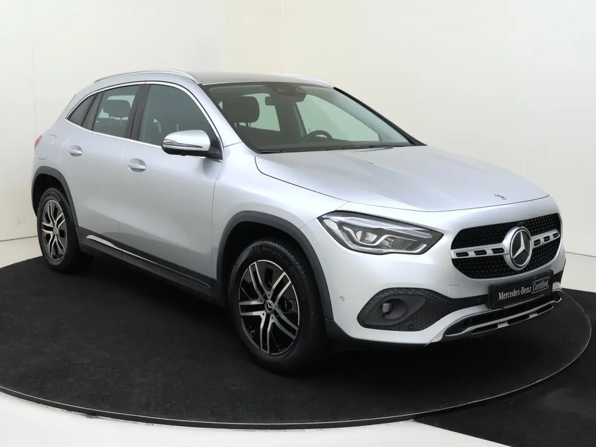 250 e Luxury Line /360 Camera /Apple Carplay /Dodehoekassistent