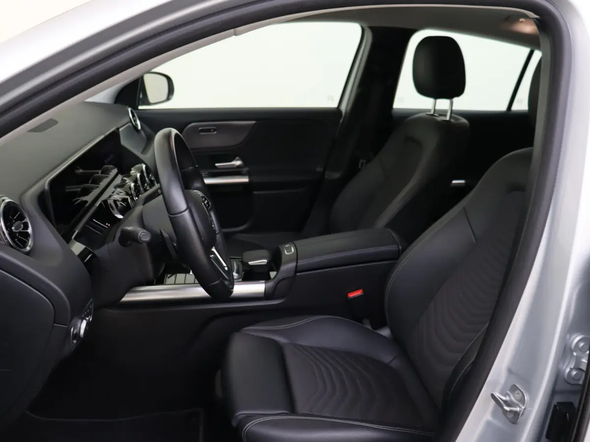 250 e Luxury Line /360 Camera /Apple Carplay /Dodehoekassistent