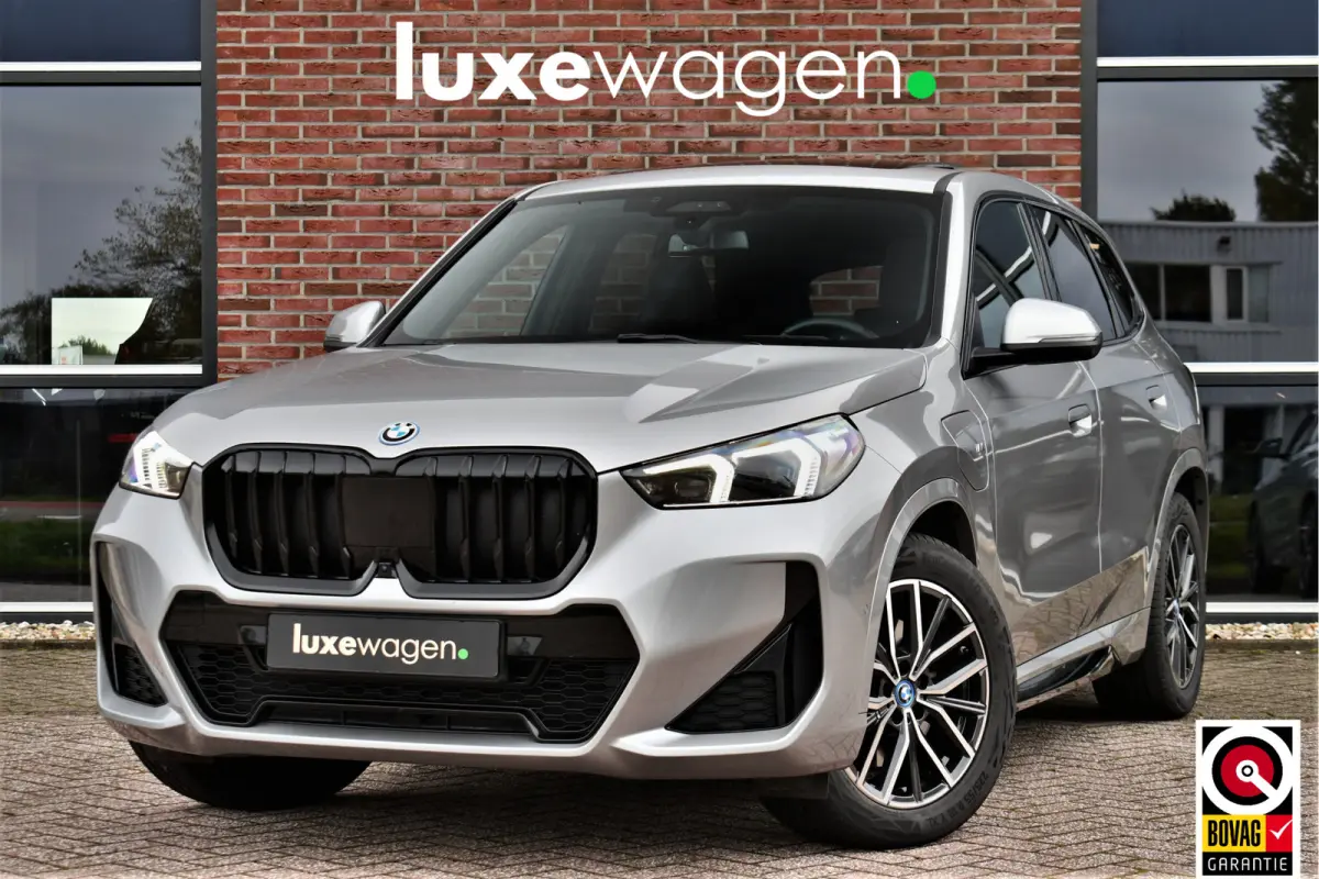 xDrive25e M-Sport Pano Trekh ACC 360 H/K HUD Massage E-zetels