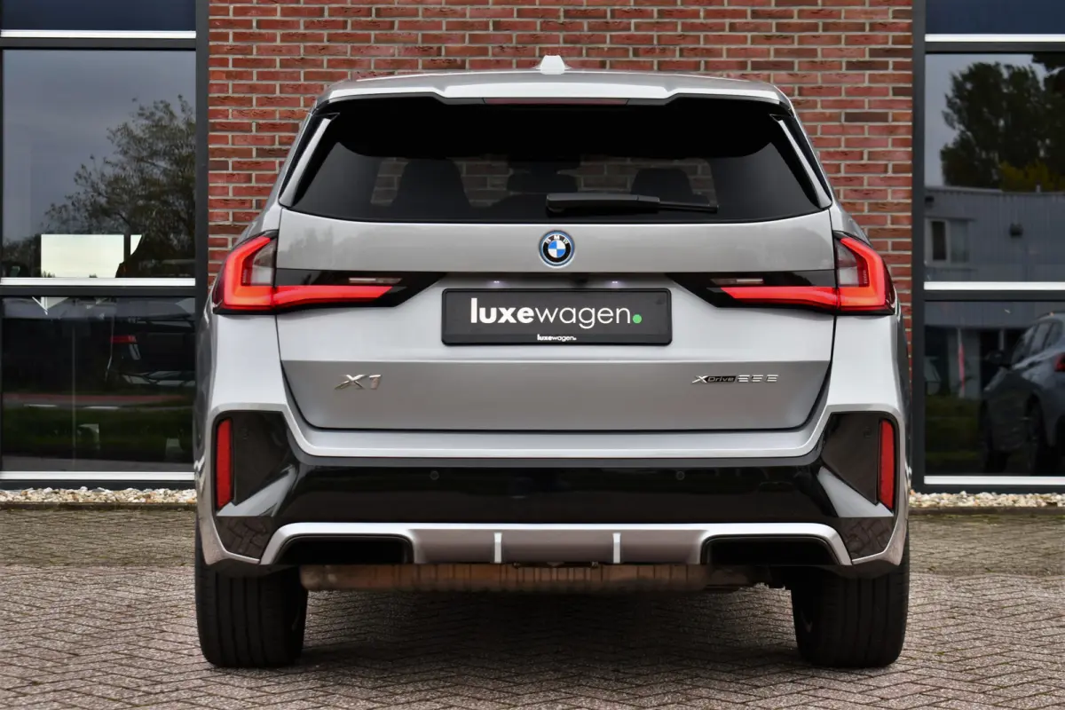 xDrive25e M-Sport Pano Trekh ACC 360 H/K HUD Massage E-zetels