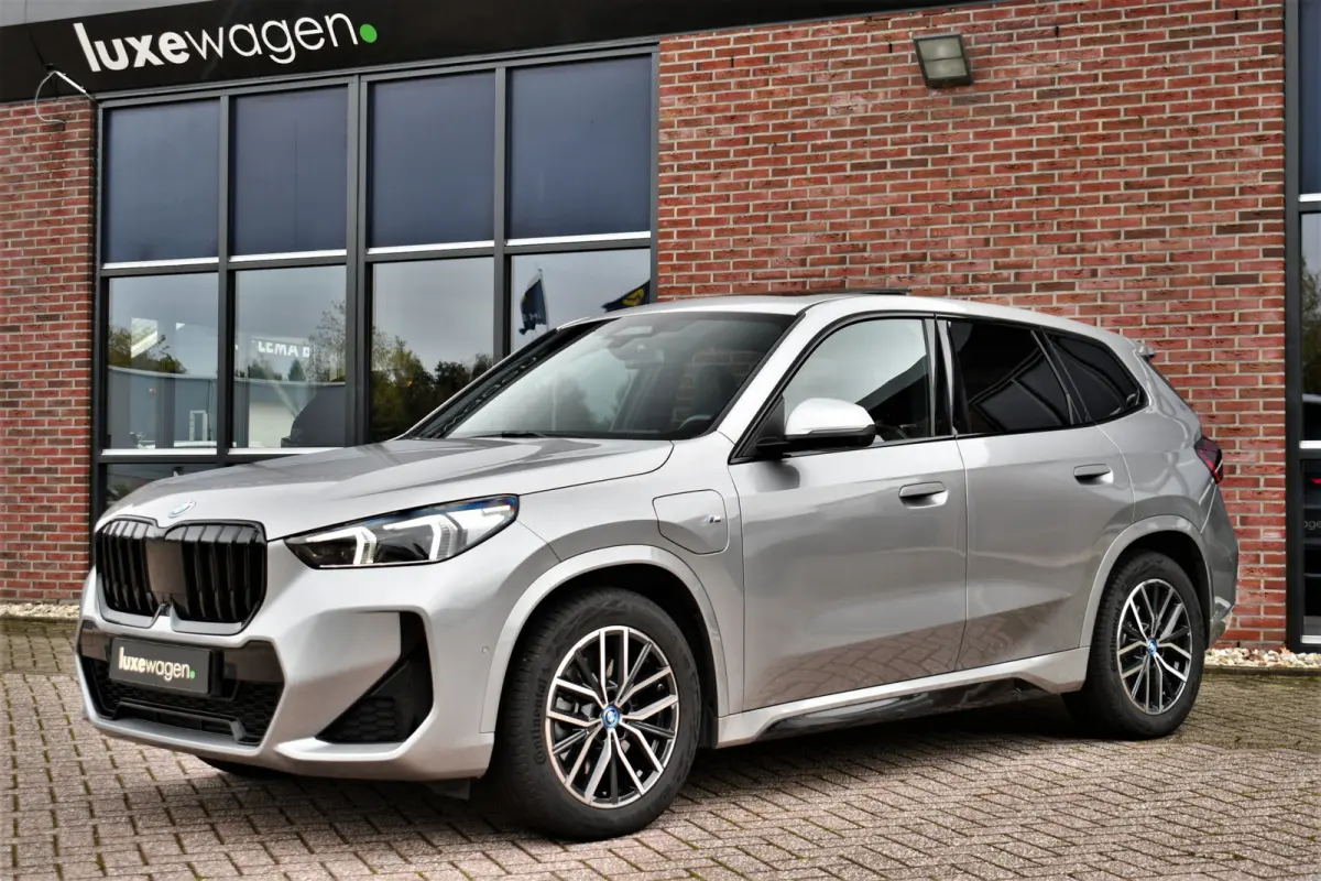 xDrive25e M-Sport Pano Trekh ACC 360 H/K HUD Massage E-zetels