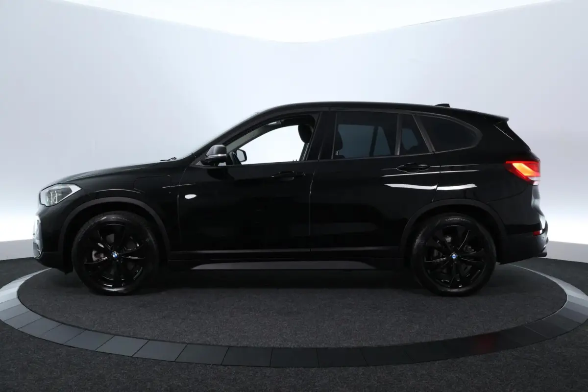 xDrive25e Business Edition Plus |LED|HUD|PDC|SFEERVERL.|ST VWM|+++