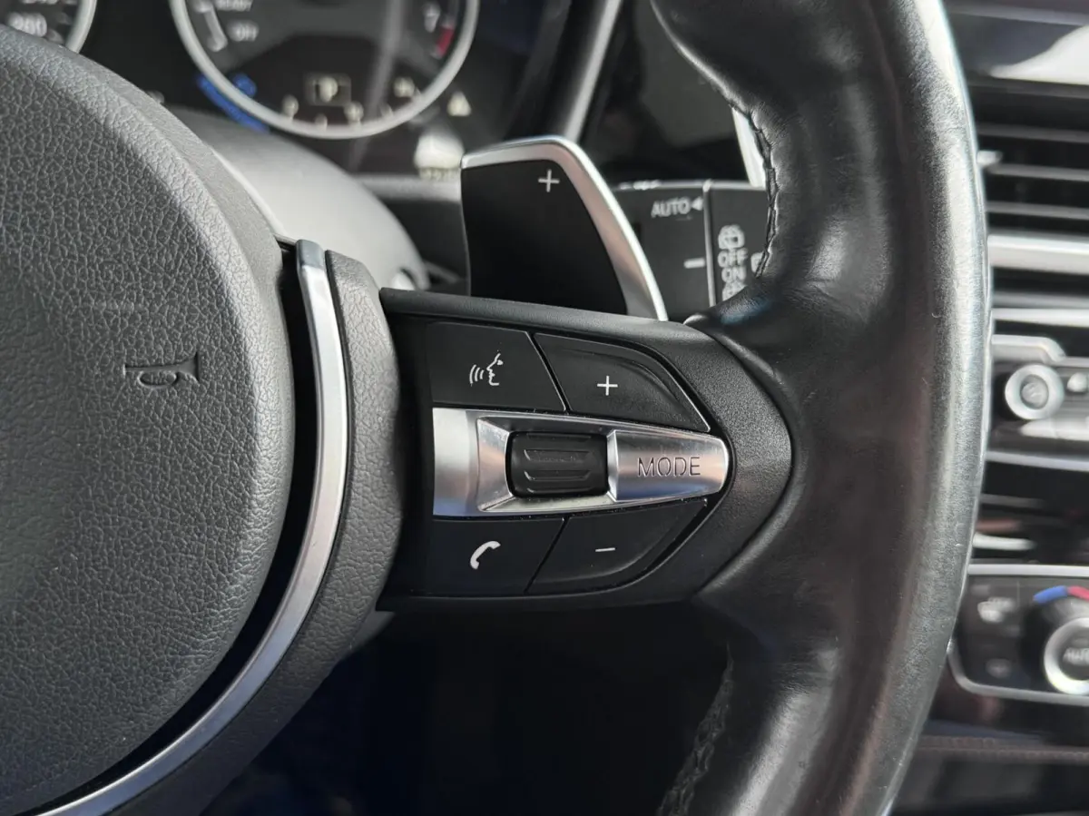 sDrive20i High Executive M Sport NL AUTO|VOL OPTIES