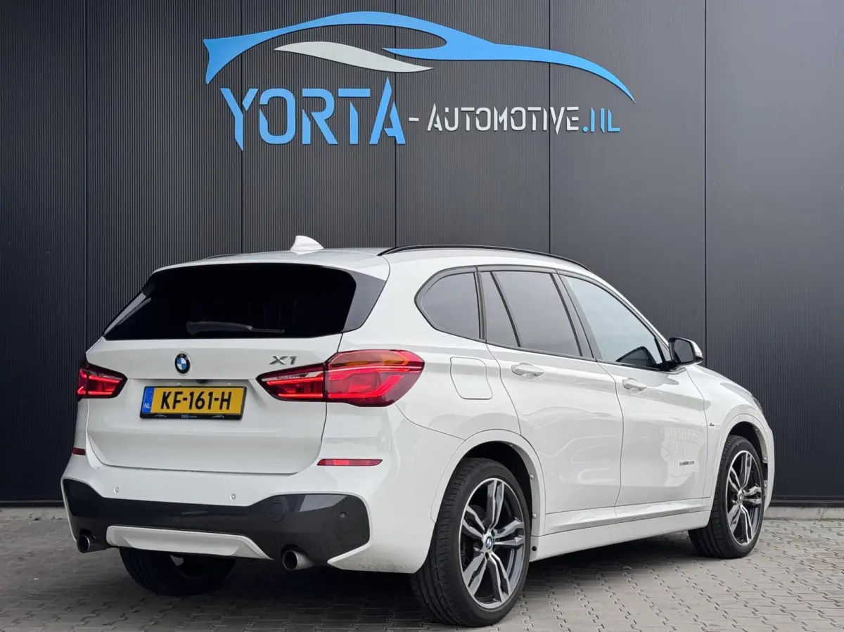 sDrive20i High Executive M Sport NL AUTO|VOL OPTIES
