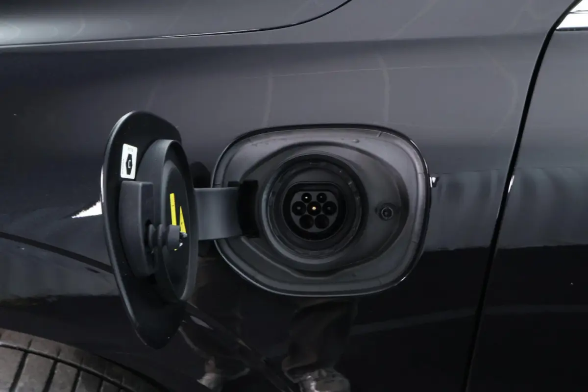 2.0 T6 Plug-in hybrid AWD Core Bright Long Range |PANO|CAMERA|LED|ST + STUUR VWM|TREKHAAK|CARPLAY|+++