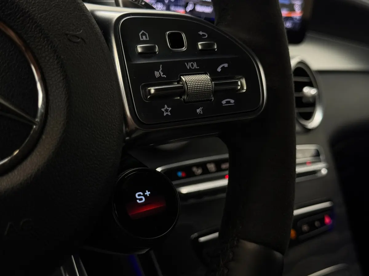 AMG 63 S 4MATIC+ / Kuipstoelen / Pano / Virtual Cockpit / Alcantara / Sfeerverlichting / Carplay /