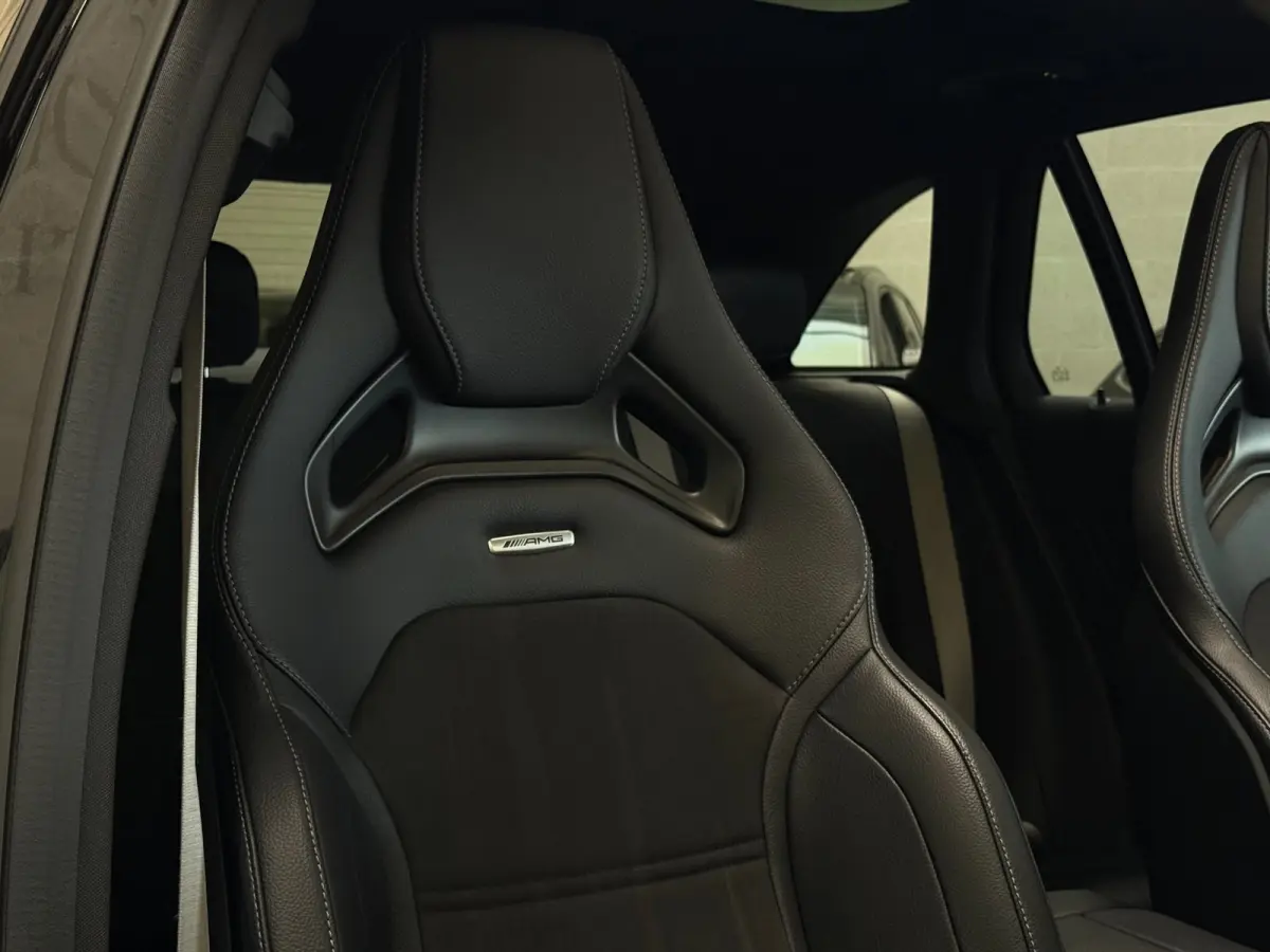 AMG 63 S 4MATIC+ / Kuipstoelen / Pano / Virtual Cockpit / Alcantara / Sfeerverlichting / Carplay /