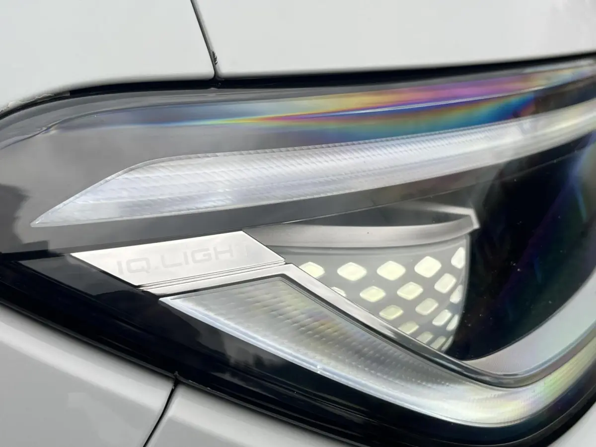 204PK 77 kWh PANO+MEMORY+IQ-LED+KEYLESS+21''