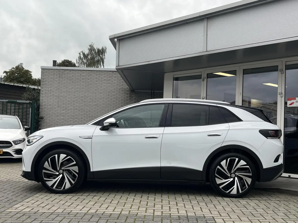 204PK 77 kWh PANO+MEMORY+IQ-LED+KEYLESS+21''