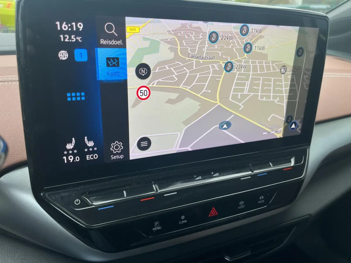 204PK 77 kWh PANO+MEMORY+IQ-LED+KEYLESS+21''