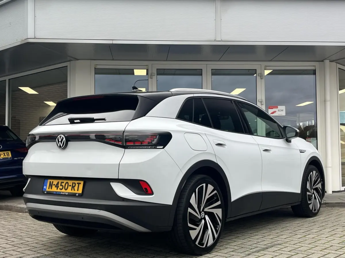 204PK 77 kWh PANO+MEMORY+IQ-LED+KEYLESS+21''