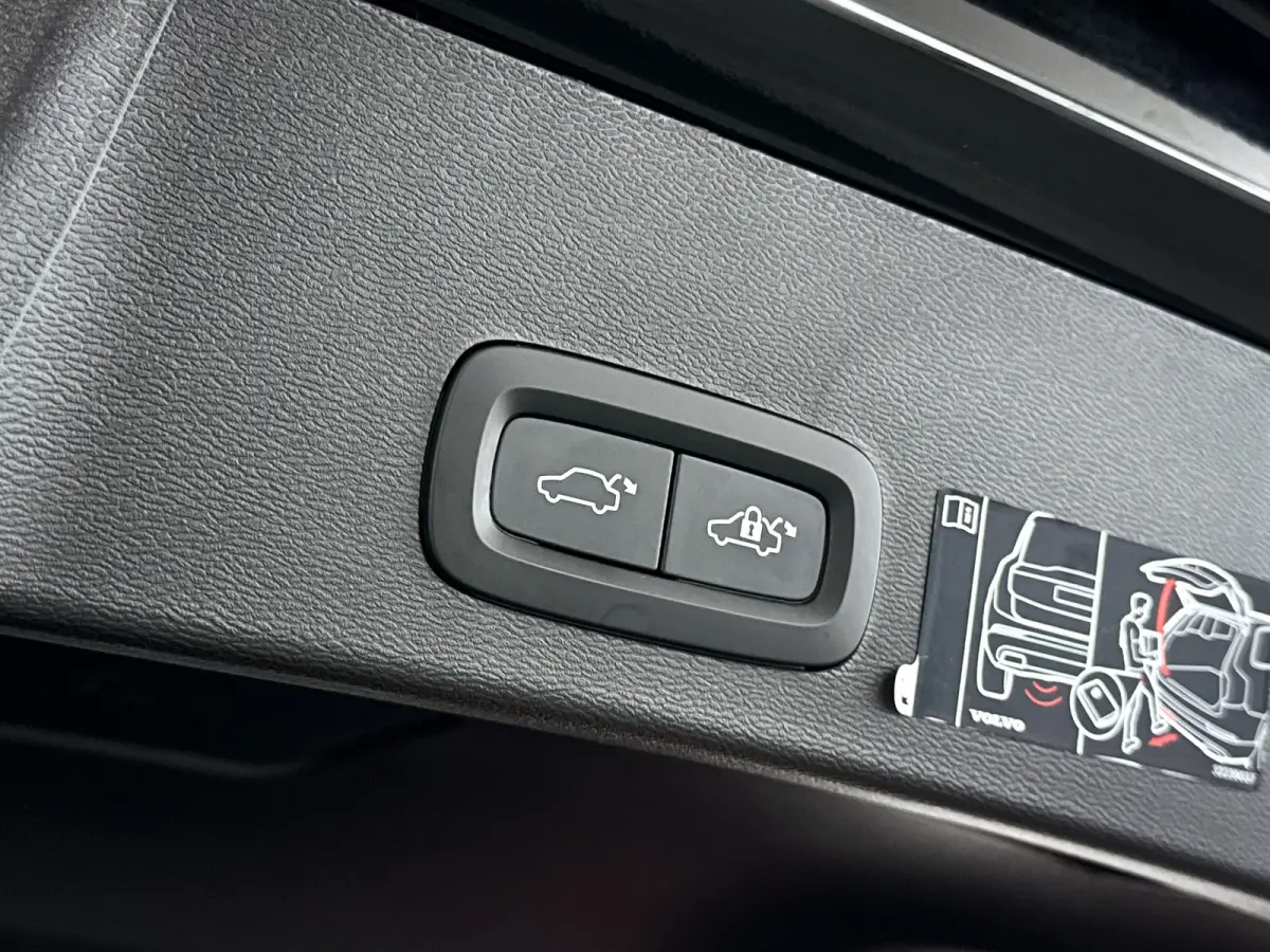 T4 Inscription Expression | SOH 89% | Parkeercamera | Cruise control | Navigatie | Trekhaak