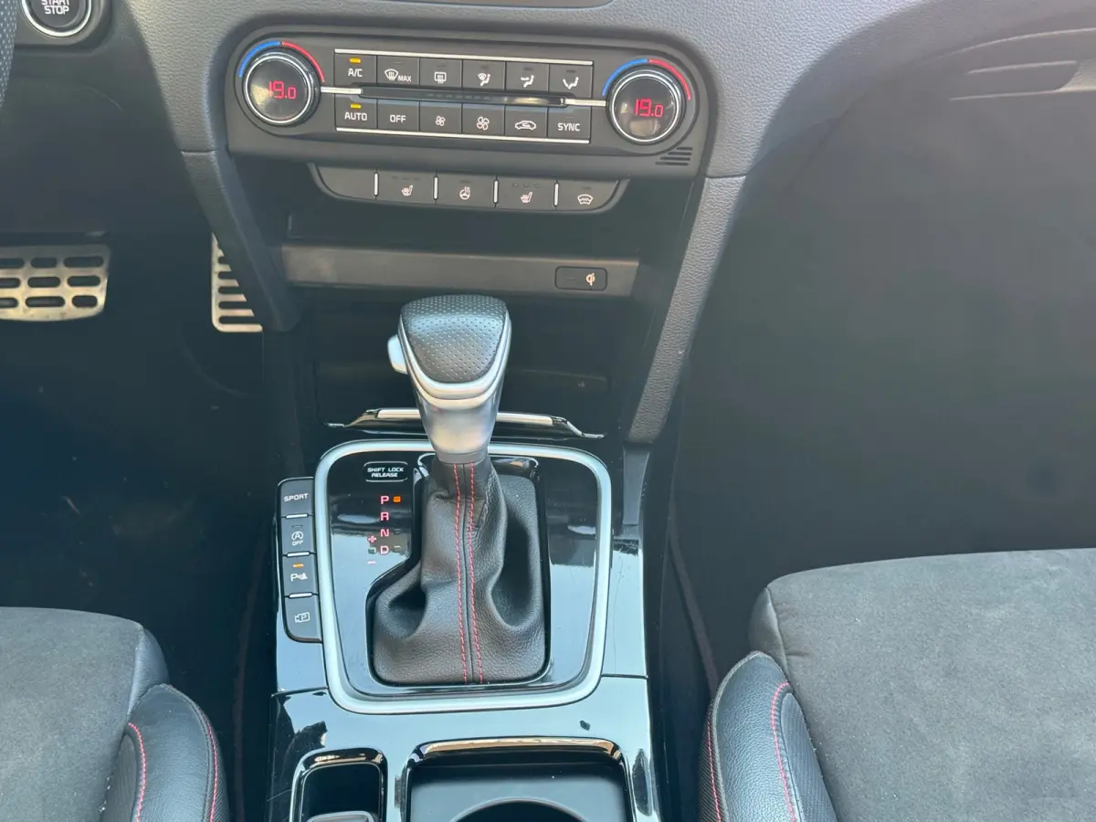 1.6 T-GDI GT 2022 AUT PANO NAP FULL Option!