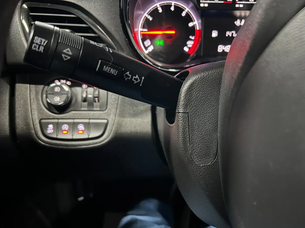 1.0 Online Edition CARPLAY / NAP / NAVIGATIE