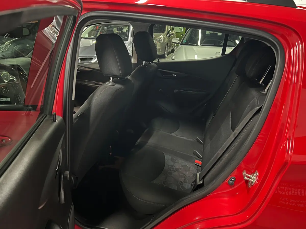 1.0 Online Edition CARPLAY / NAP / NAVIGATIE