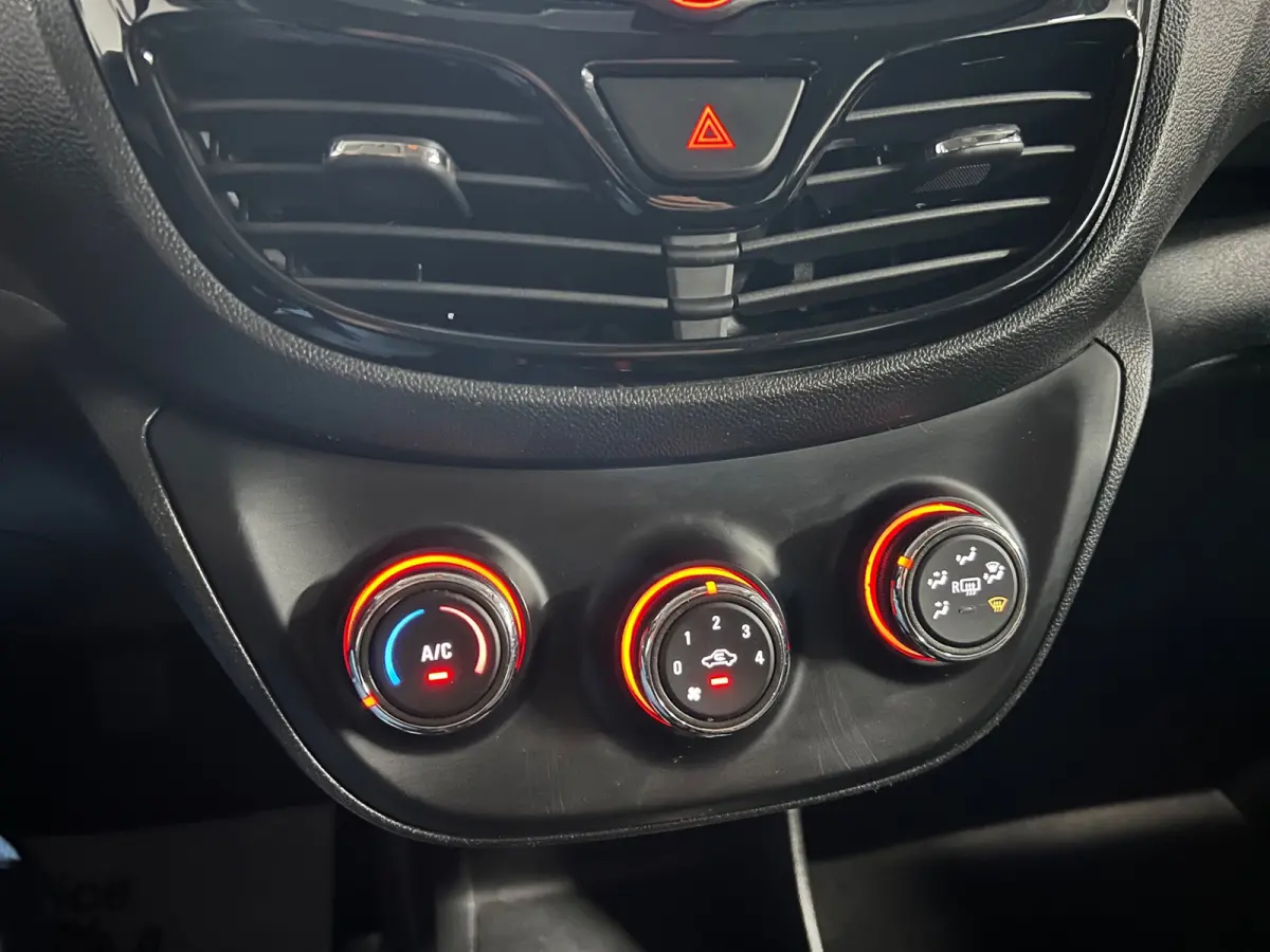 1.0 Online Edition CARPLAY / NAP / NAVIGATIE