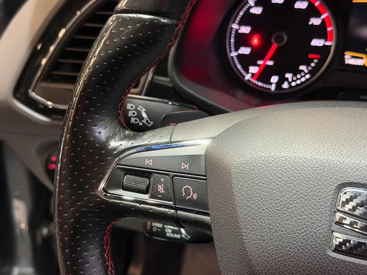1.8 TSI FR AUT/180-PK!/LED/LEDER/PANO/SFEERV/NAVI/CARPLAY/BEATS/CRUISE/ACC/PDC/DCC/VDOH/12-MND-GARANTIE
