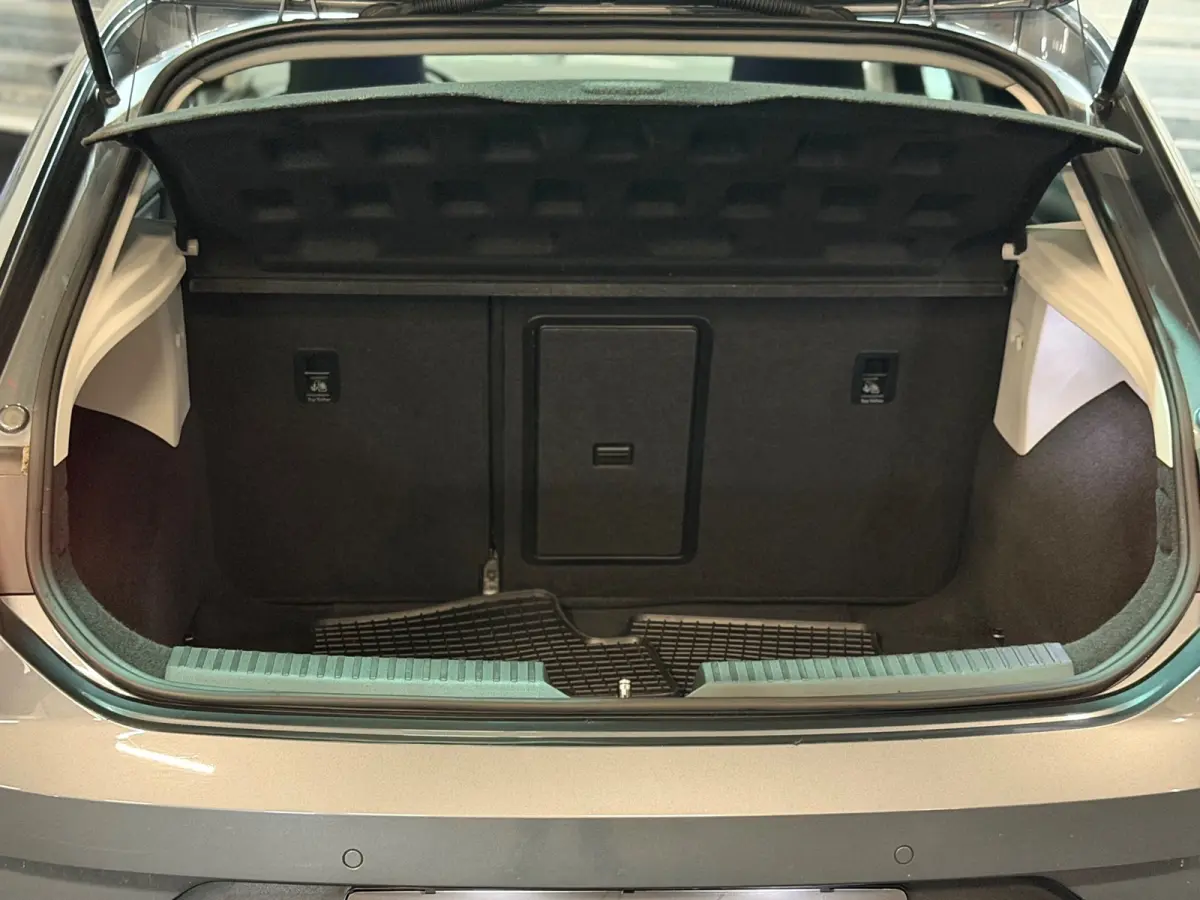 1.8 TSI FR AUT/180-PK!/LED/LEDER/PANO/SFEERV/NAVI/CARPLAY/BEATS/CRUISE/ACC/PDC/DCC/VDOH/12-MND-GARANTIE