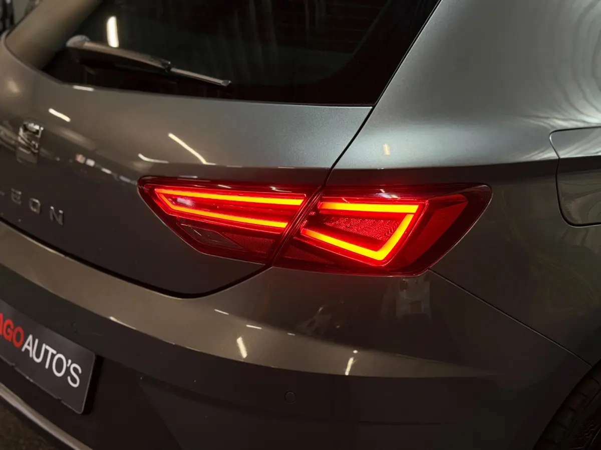 1.8 TSI FR AUT/180-PK!/LED/LEDER/PANO/SFEERV/NAVI/CARPLAY/BEATS/CRUISE/ACC/PDC/DCC/VDOH/12-MND-GARANTIE