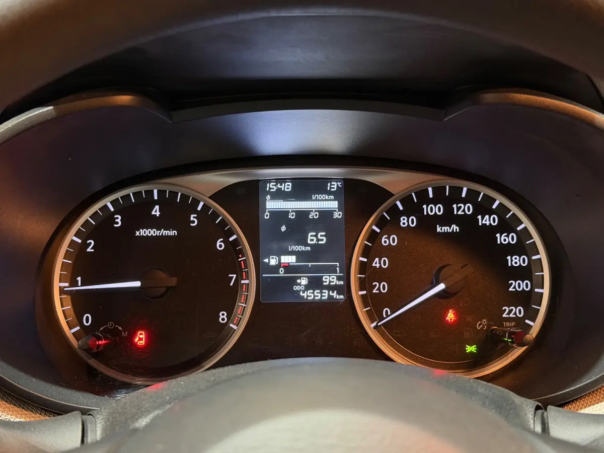 1.0L Visia+ LED/AIRCO/CRUISE/MULTIMEDIA/VDOH/NAP/12-MND-GARANTIE