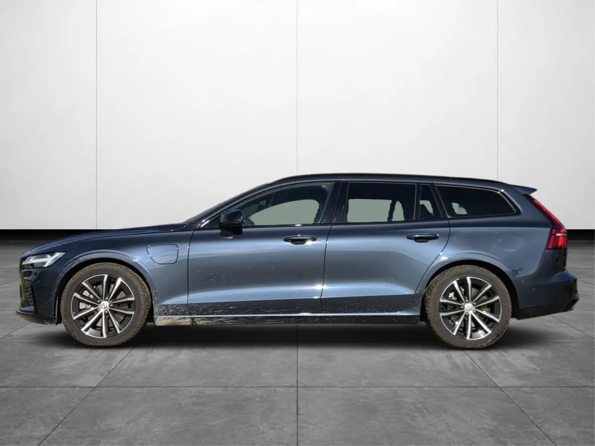2.0 T8 Plug-in hybrid AWD Plus Dark | Trekhaak | 360 Camera | Memory | Harman/Kardon
