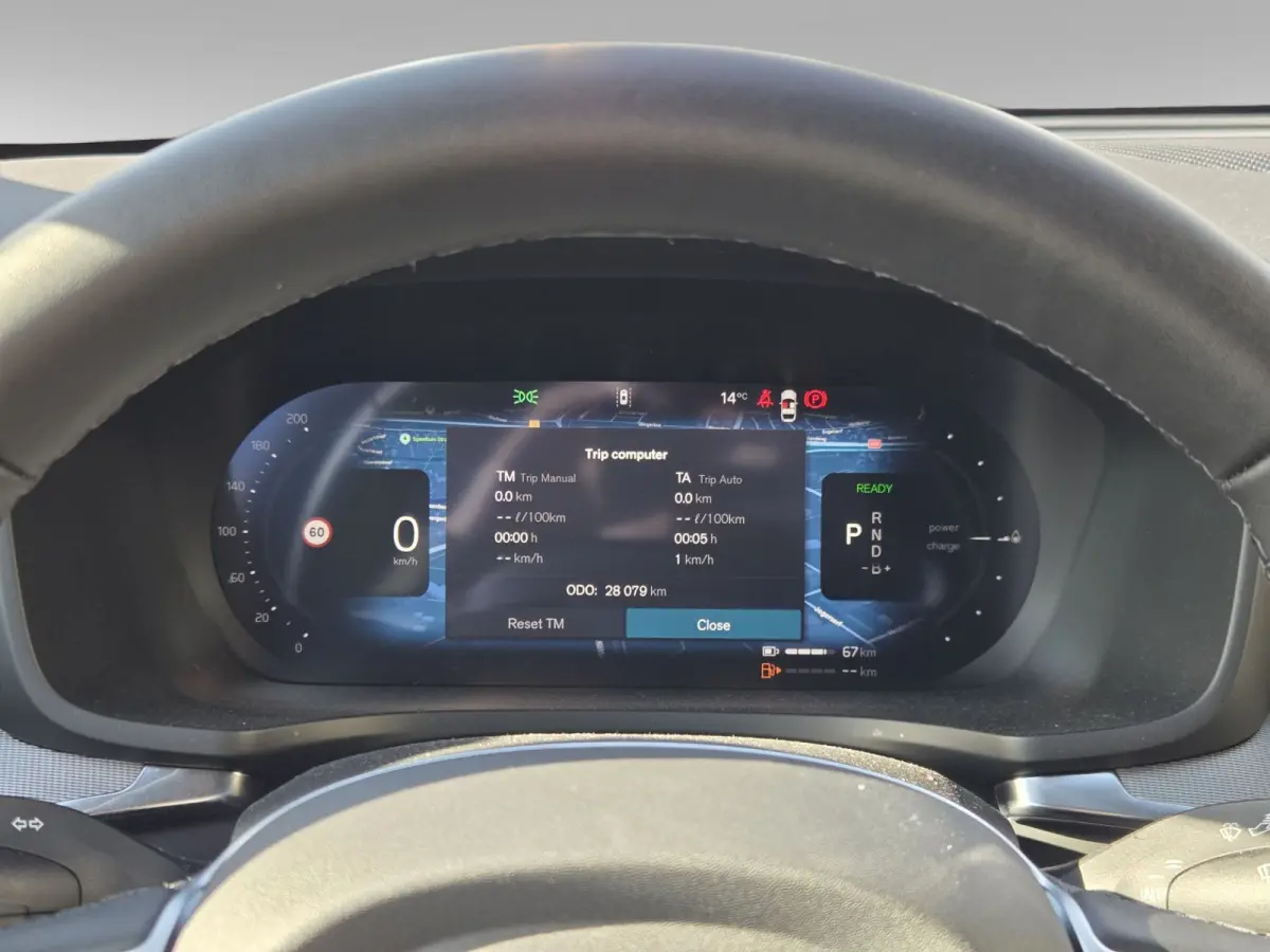 2.0 T8 Plug-in hybrid AWD Plus Dark | Trekhaak | 360 Camera | Memory | Harman/Kardon