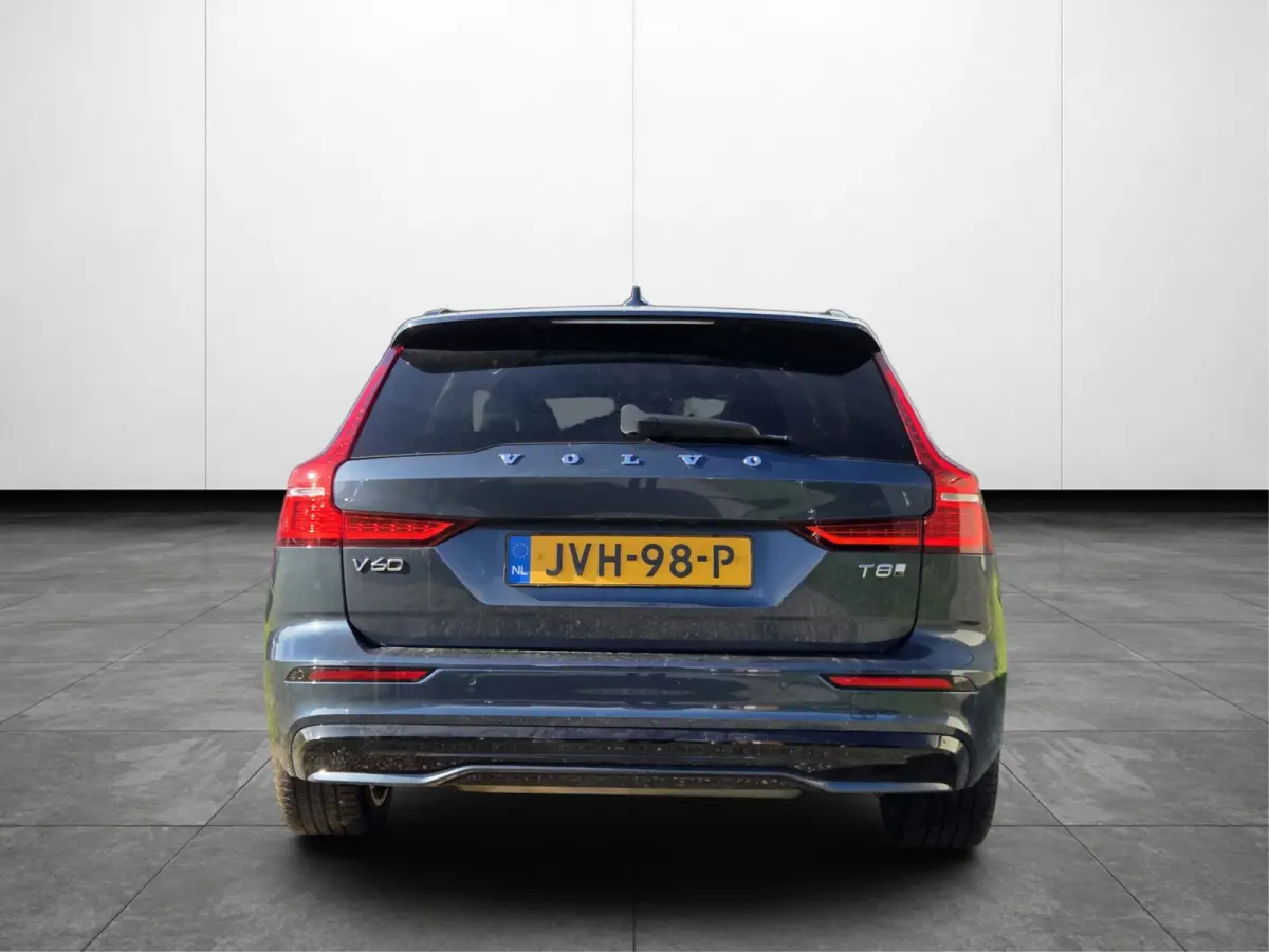 2.0 T8 Plug-in hybrid AWD Plus Dark | Trekhaak | 360 Camera | Memory | Harman/Kardon