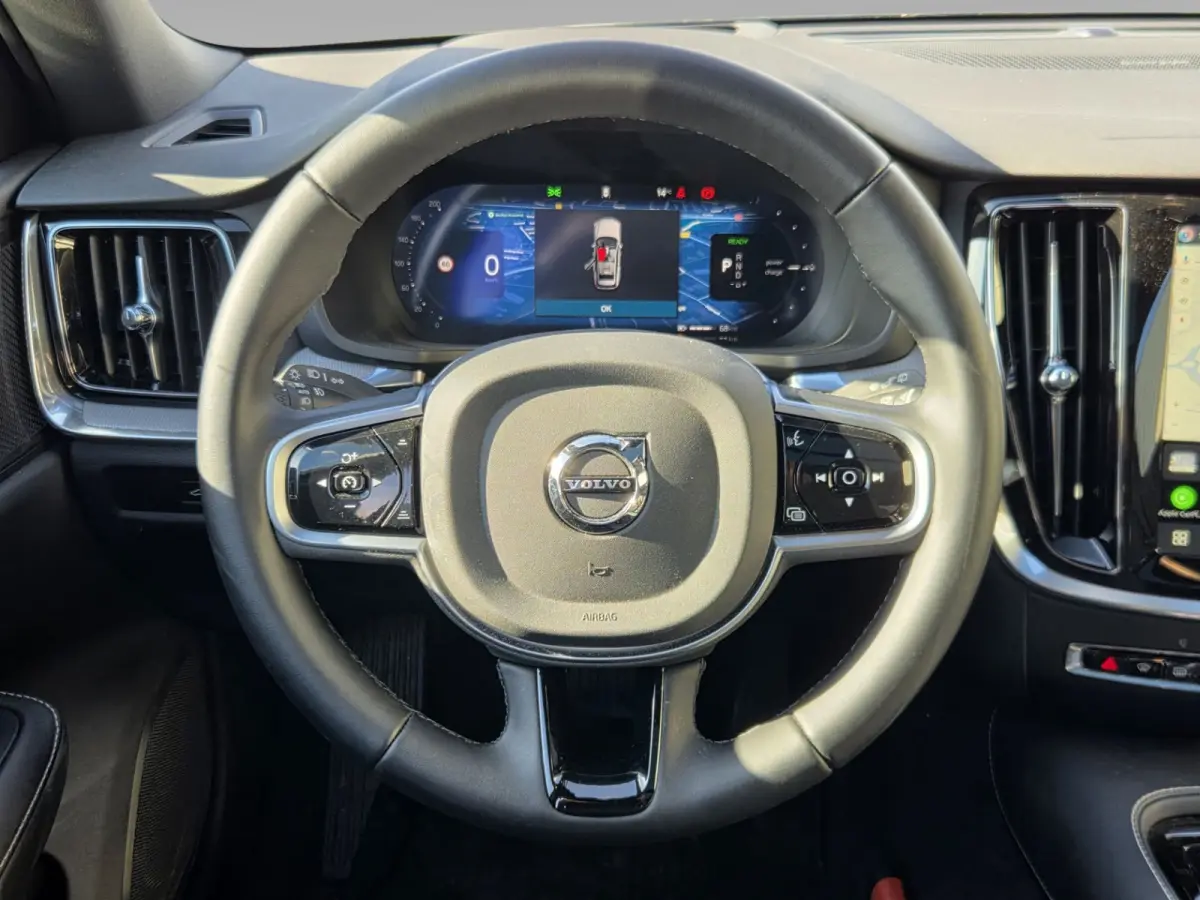 2.0 T8 Plug-in hybrid AWD Plus Dark | Trekhaak | 360 Camera | Memory | Harman/Kardon