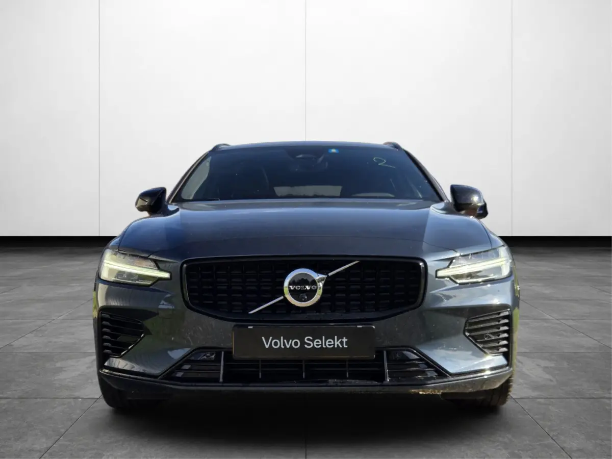 2.0 T8 Plug-in hybrid AWD Plus Dark | Trekhaak | 360 Camera | Memory | Harman/Kardon