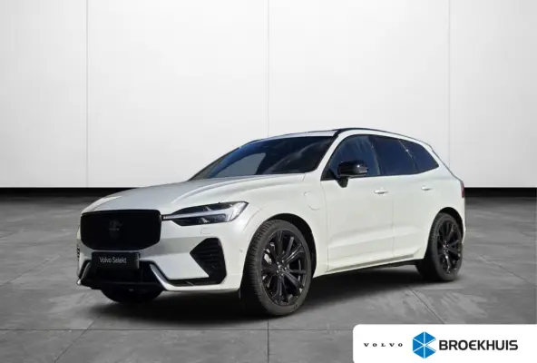 2.0 T6 Plug-in hybrid AWD Ultra Black Edition | Luchtvering | Trekhaak | 360 cam | Pano | 21" Velgen