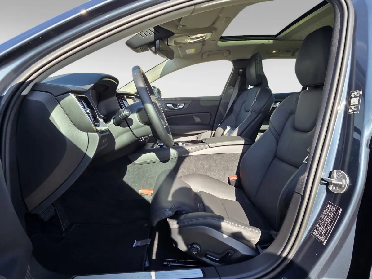 2.0 T6 Plug-in hybrid AWD Plus Dark | Trekhaak | 360 Camera | Harman/Kardon | Pano | Memory