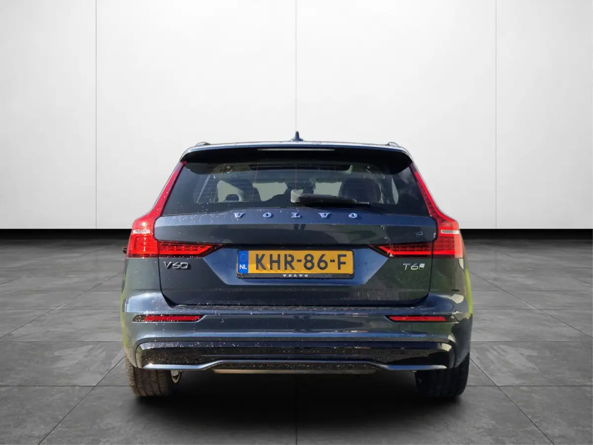 2.0 T6 Plug-in hybrid AWD Plus Dark | Trekhaak | 360 Camera | Harman/Kardon | Pano | Memory