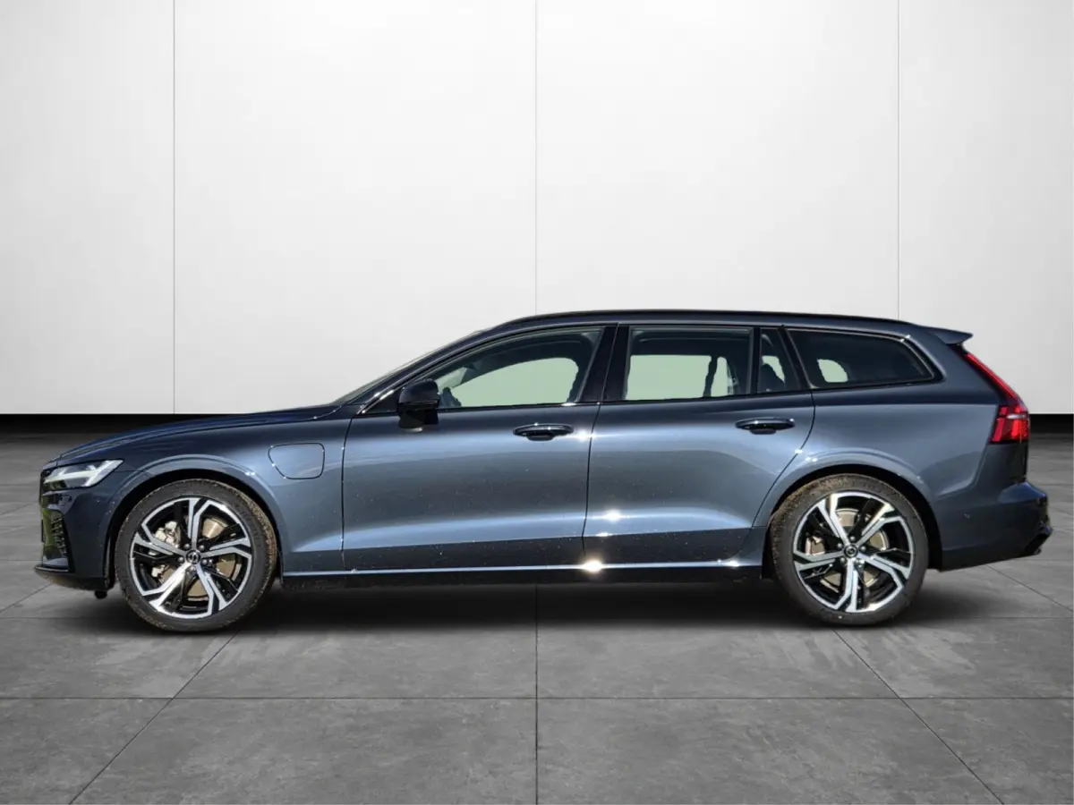 2.0 T6 Plug-in hybrid AWD Plus Dark | Trekhaak | 360 Camera | Harman/Kardon | Pano | Memory