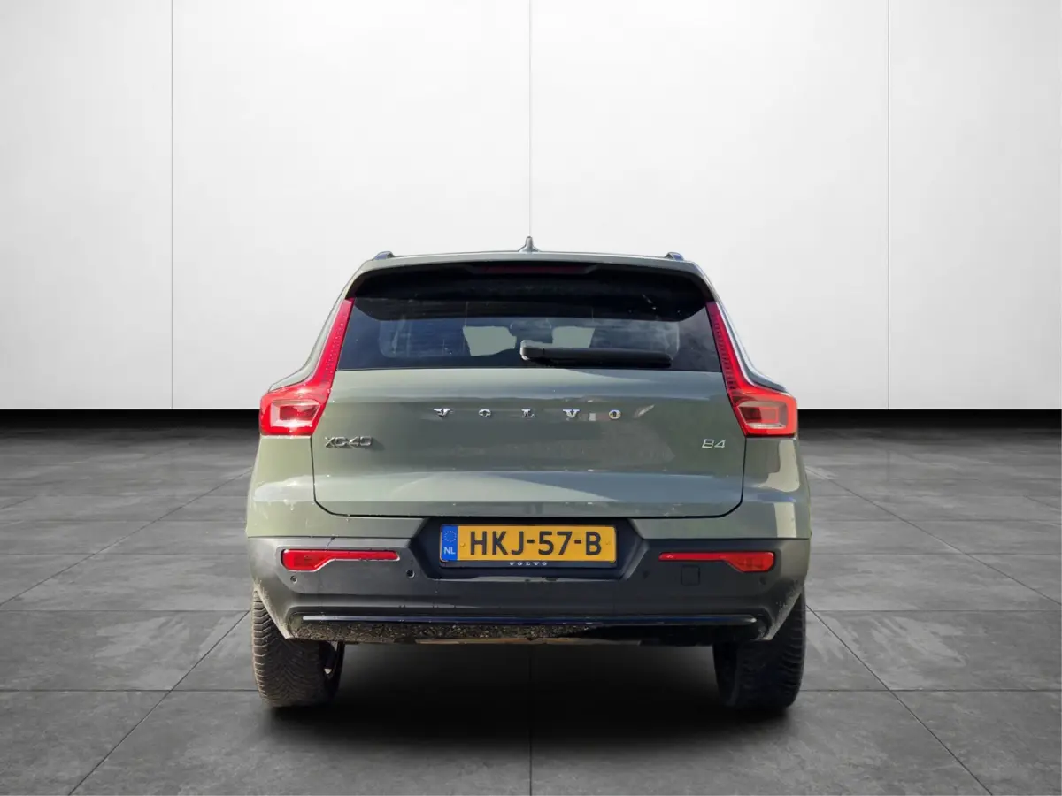 2.0 B4 Plus Dark | Achteruitrijcamera | Apple Carplay/Android Auto|telefoonintegratie premium | Cruise control adaptief met Stop&Go en stuurhulp