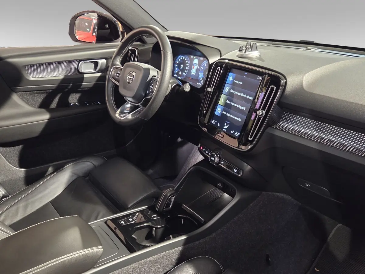 2.0 T4 R-Design | Trekhaak | Camera | Adaptive Cruise | Keyless | Stoelverwarming