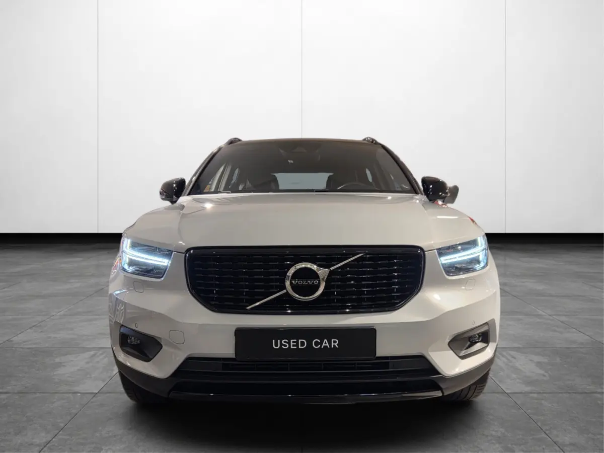 2.0 T4 R-Design | Trekhaak | Camera | Adaptive Cruise | Keyless | Stoelverwarming