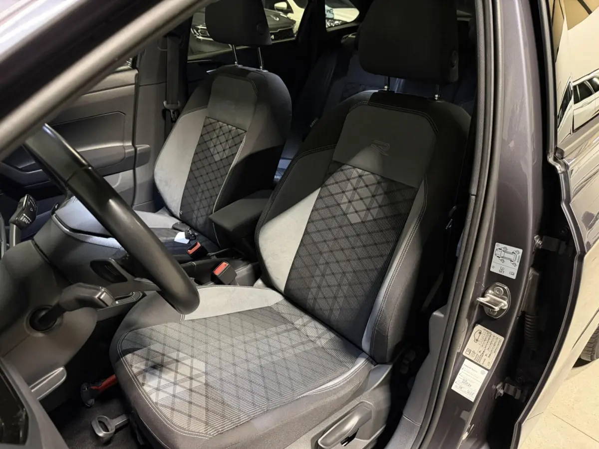 1.0 TSI R-Line Pano Virtual Sfeer Camera