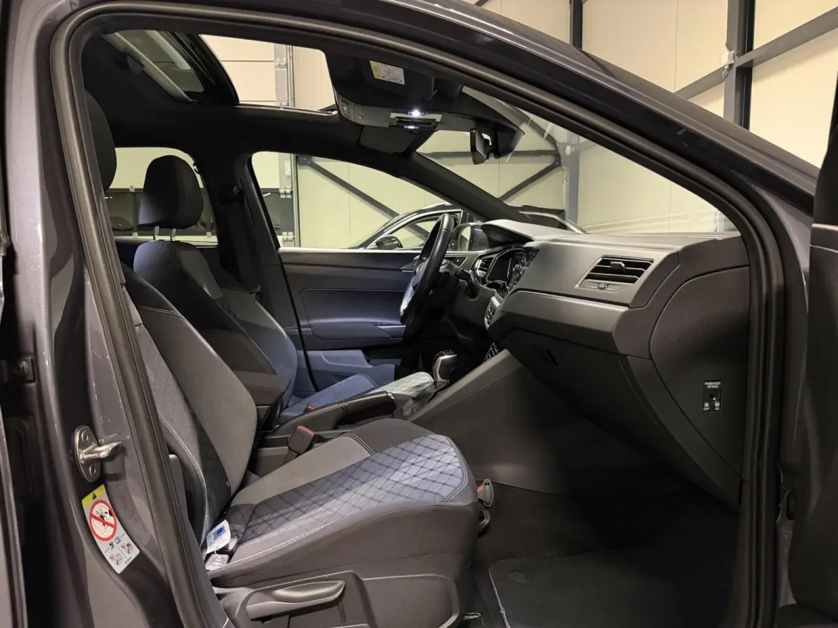 1.0 TSI R-Line Pano Virtual Sfeer Camera