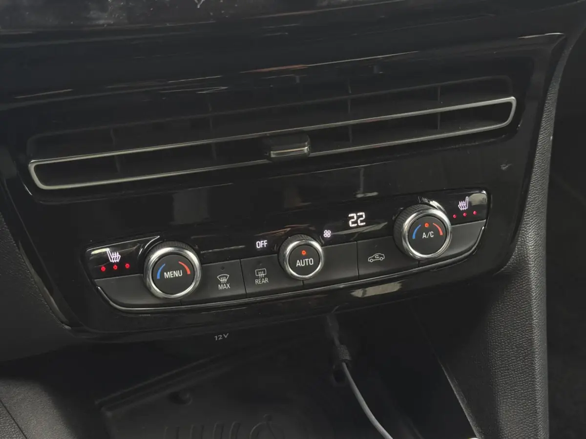 1.2 Turbo GS Line | Massage | Leder | ACC | Carplay