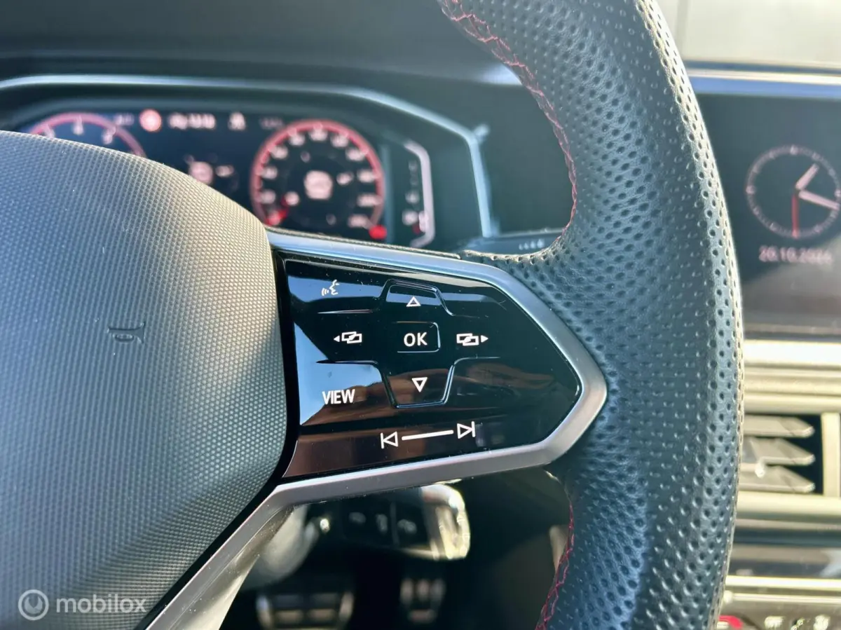 2.0 TSI GTI LANE NAVI ACC LED