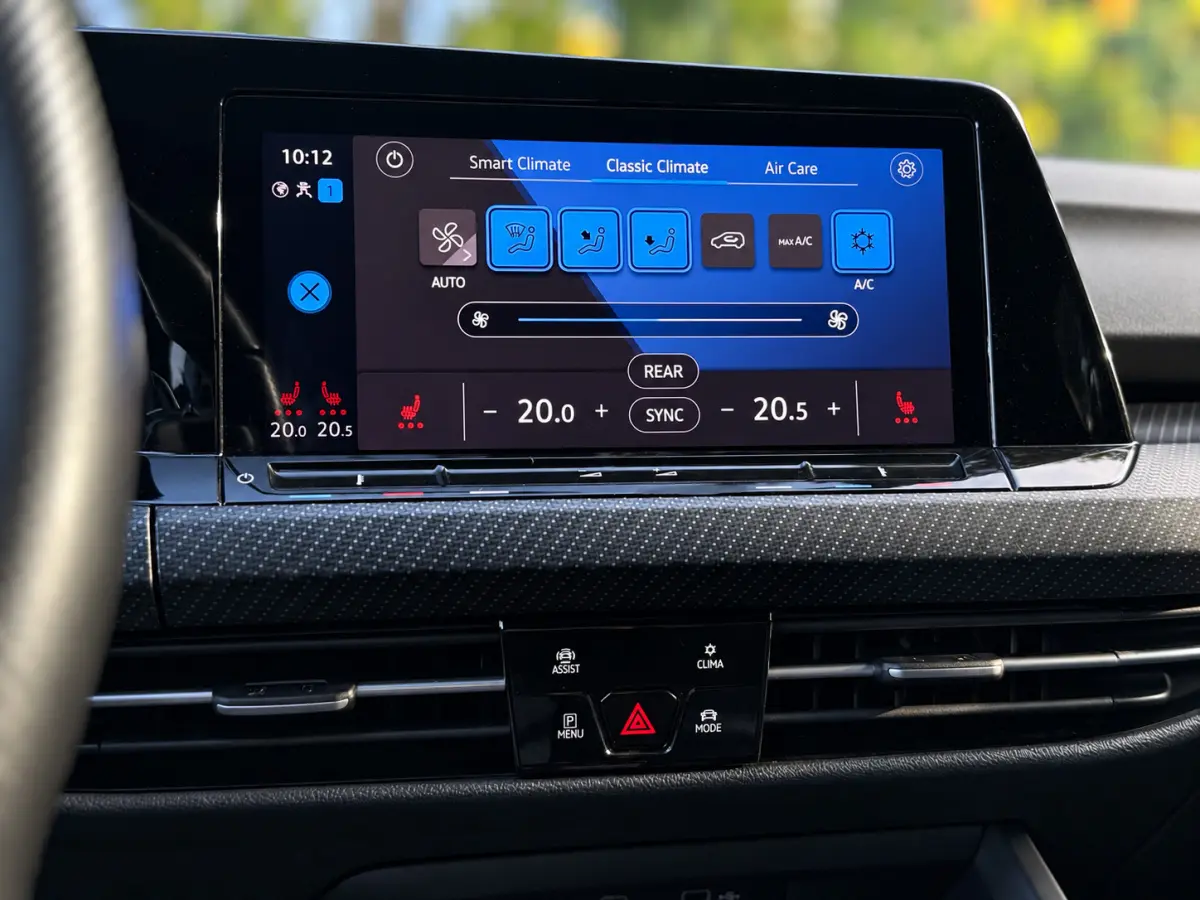8 R 2.0 TSI DSG | AKRA | HUD | IQ | BTW ☑️
