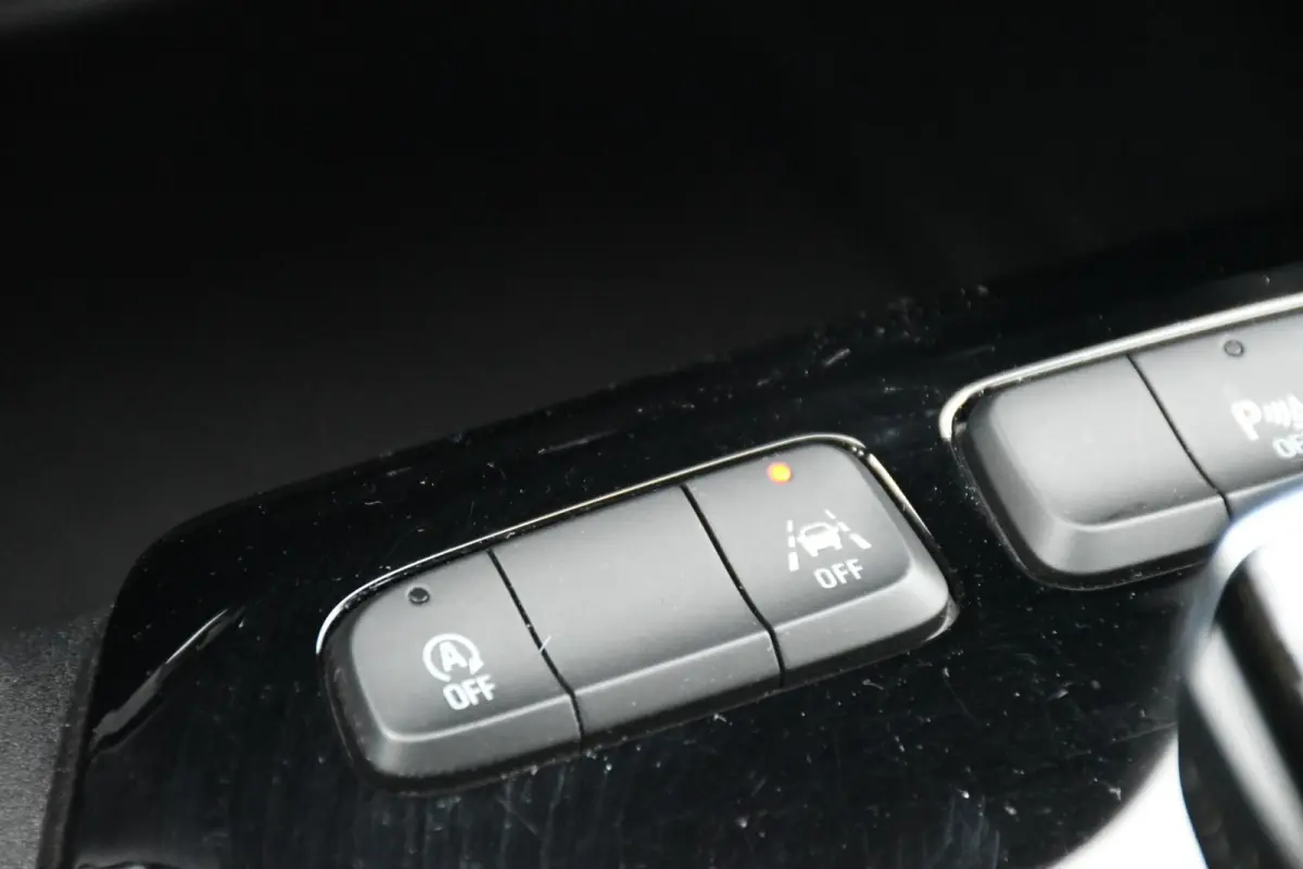 1.2 GS Line Automaat LED Lage KM CarPlay Camera