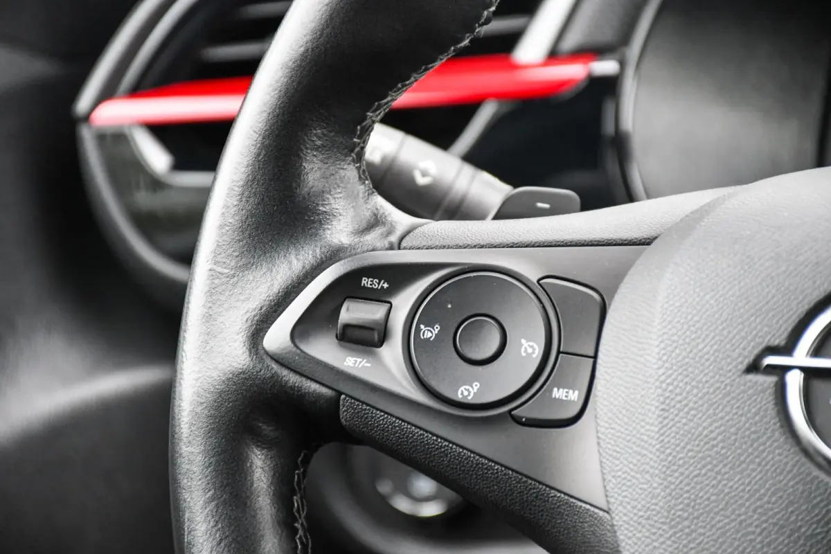 1.2 GS Line Automaat LED Lage KM CarPlay Camera